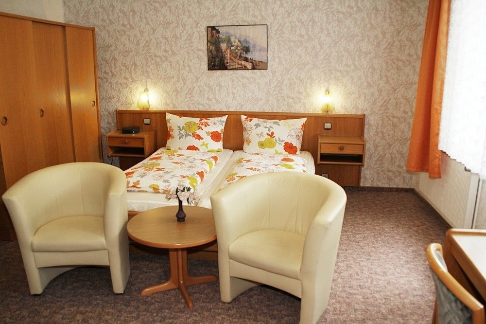 Hotel Pension Am Kurmittelhaus Bad Grund Eksteriør bilde